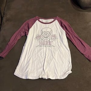 Woman’s Vans baseball tee